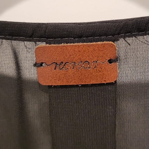 Handmade woven textile top hecho en Mexico - Picture 3 of 3